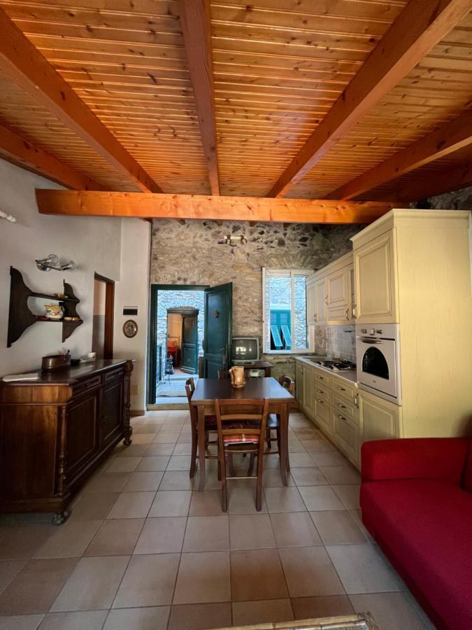 Casa Victoria - Full Equipped Stone House Villa Rocchetta Nervina Eksteriør billede